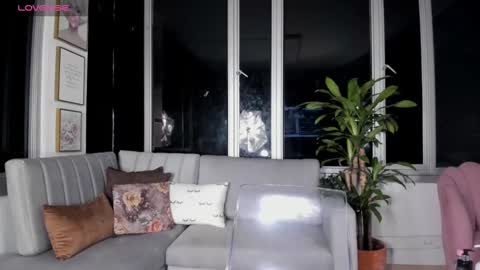 Snapshot of megann__sweet chatting on February 9, 2025, 10:42 am Mara online show from February 9, 2025, 10:42 am