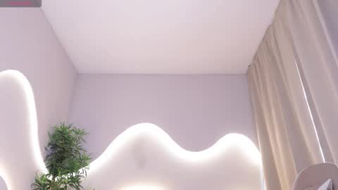 meganpeach_ online show from November 20, 2025, 1:00 pm