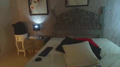 Snapshot of meganrousx chatting on March 14, 2026, 11:59 am Megan online show from March 14, 2026, 11:59 am