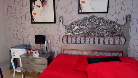 Snapshot of meganrousx chatting on March 27, 2026, 12:38 pm Megan online show from March 27, 2026, 12:38 pm