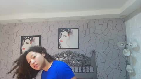 Snapshot of meganrousx chatting on April 4, 2026, 12:02 pm Megan online show from April 4, 2026, 12:02 pm