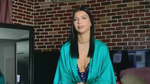 Snapshot of megansin_ chatting on October 16, 2025, 4:35 am Megan online show from October 16, 2025, 4:35 am