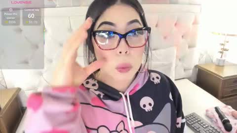 Megan online show from September 9, 2025, 11:32 am