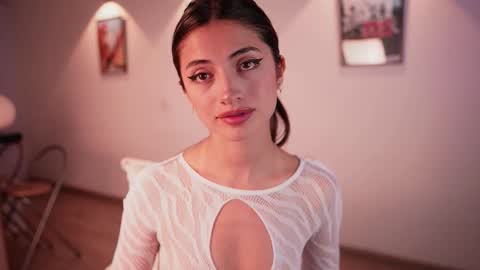 Snapshot of megga_bluee chatting on November 14, 2025, 2:21 am megga_bluee online show from November 14, 2025, 2:21 am