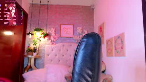 Snapshot of meghan_nill chatting on February 25, 2026, 3:05 am Meghan online show from February 25, 2026, 3:05 am