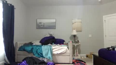 Snapshot of meghanhanx chatting on December 9, 2024, 5:52 pm meghan online show from December 9, 2024, 5:52 pm