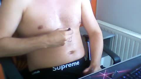Snapshot of meks5544 chatting on July 18, 2026, 5:39 pm meks5544 online show from July 18, 2026, 5:39 pm