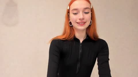 mel__lisa online show from April 6, 2026, 9:05 pm