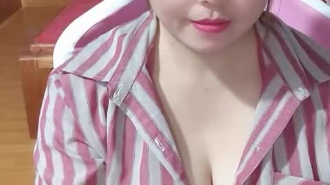 mela7386 online show from January 16, 2026, 10:19 am