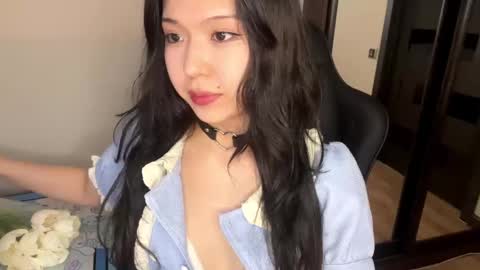 Snapshot of melana_love chatting on March 8, 2025, 11:16 am Melana online show from March 8, 2025, 11:16 am