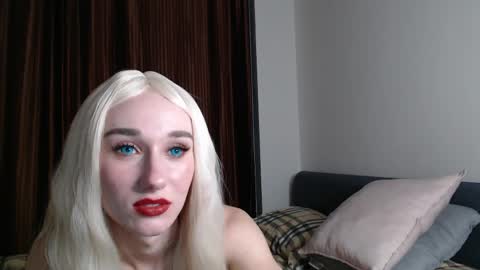 Snapshot of melani704499 chatting on May 19, 2026, 10:10 am Melani online show from May 19, 2026, 10:10 am