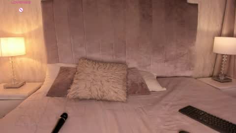 Melanie online show from April 11, 2026, 8:13 pm