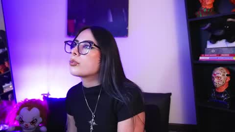 Snapshot of melanie_nyx chatting on March 25, 2026, 2:17 am Mel online show from March 25, 2026, 2:17 am