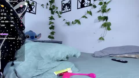 Melanie online show from October 25, 2025, 9:42 pm