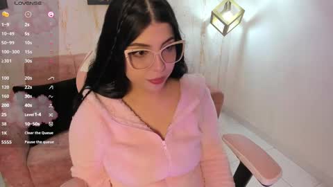 Snapshot of melaniegrayx chatting on February 24, 2025, 2:48 pm melaniegrayx online show from February 24, 2025, 2:48 pm