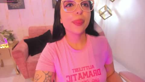 Snapshot of melaniegrayx chatting on March 5, 2025, 6:56 pm melaniegrayx online show from March 5, 2025, 6:56 pm