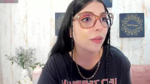 Snapshot of melaniegrayx chatting on March 7, 2025, 3:28 pm melaniegrayx online show from March 7, 2025, 3:28 pm