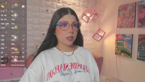 melaniegrayx online show from May 19, 2026, 2:34 pm