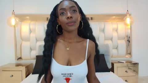 Melanie online show from September 16, 2025, 12:39 pm