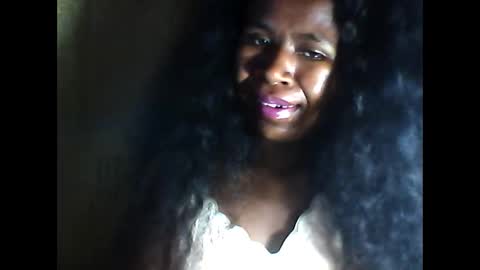 melanih online show from February 6, 2025, 2:26 pm