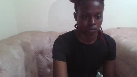 Snapshot of melanique23 chatting on April 27, 2026, 8:07 pm melanique23 online show from April 27, 2026, 8:07 pm