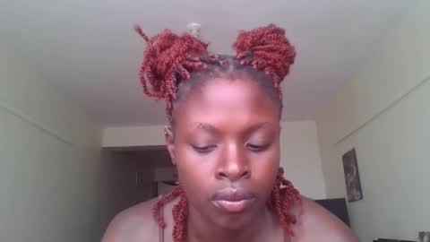 Snapshot of melanique23 chatting on April 28, 2026, 7:57 am melanique23 online show from April 28, 2026, 7:57 am