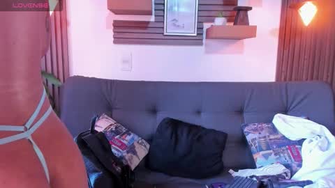 Melany online show from November 13, 2025, 12:59 pm