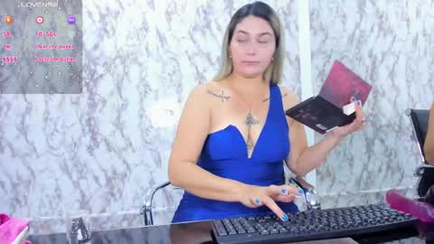 Snapshot of melanyvega_ chatting on February 22, 2025, 11:57 am Melany online show from February 22, 2025, 11:57 am