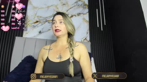 Snapshot of melanyvega_ chatting on December 17, 2025, 9:26 am Melany online show from December 17, 2025, 9:26 am
