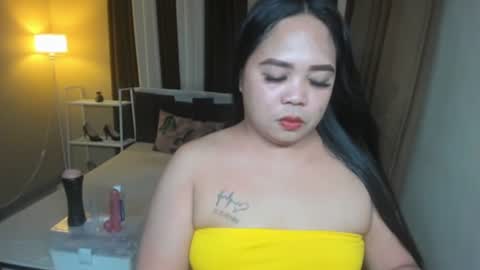 Snapshot of melayfoxx chatting on May 3, 2026, 12:16 am melayfoxx online show from May 3, 2026, 12:16 am