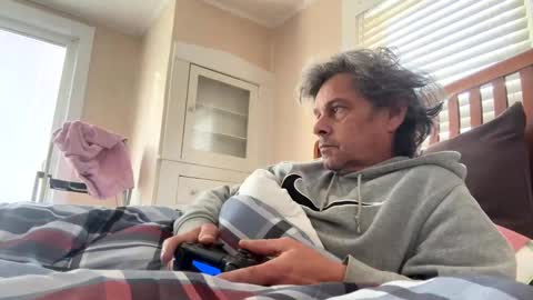 Snapshot of melays1972 chatting on January 28, 2025, 3:04 pm Tan lines online show from January 28, 2025, 3:04 pm