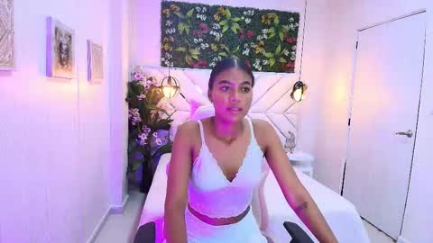 MELII EBONY online show from October 22, 2025, 12:05 pm