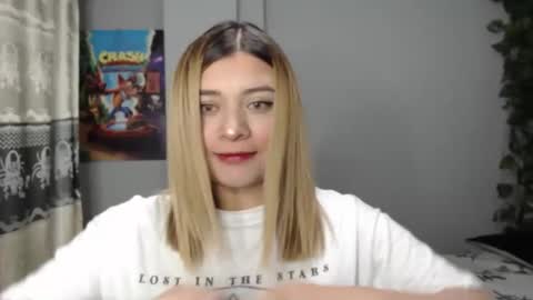 meliinna_xxx online show from February 19, 2026, 2:40 am