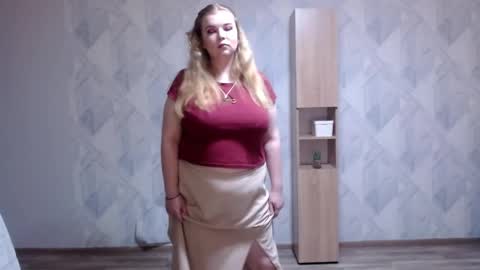 Melina online show from May 21, 2026, 8:38 pm