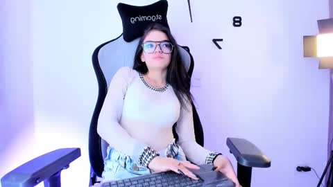 Snapshot of melisa_meow chatting on February 10, 2026, 1:37 pm melisa_meow online show from February 10, 2026, 1:37 pm