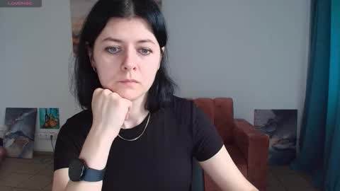 Melisa online show from November 28, 2025, 7:33 am