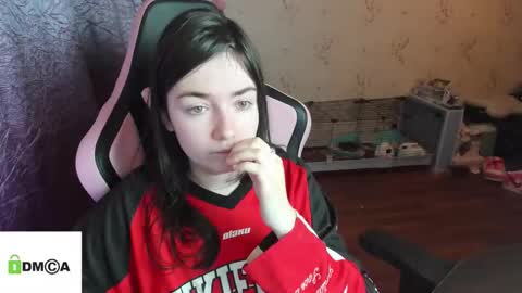 melisanilson online show from November 3, 2025, 10:42 pm