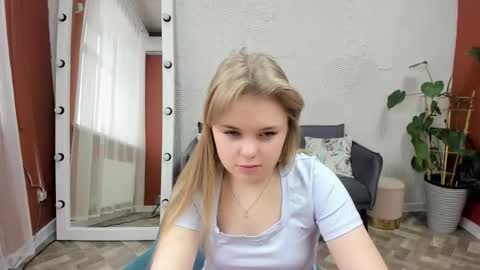 Sophia online show from November 29, 2025, 9:12 am