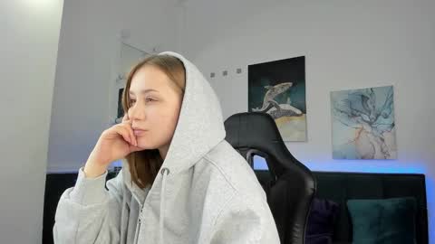 Snapshot of melissa__new22 chatting on February 3, 2026, 6:40 am Hi I am Melissa online show from February 3, 2026, 6:40 am