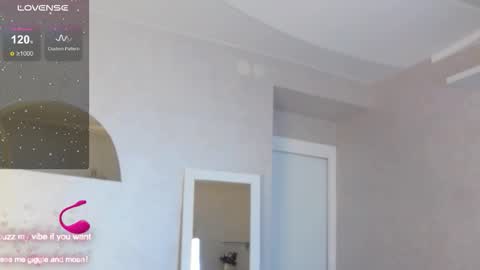 Snapshot of melissa_fane chatting on November 30, 2025, 3:27 pm Hot Milf Melissa ONLINE Mon Tue Wed Fr Sun - 9pm - 6amUTC3 online show from November 30, 2025, 3:27 pm