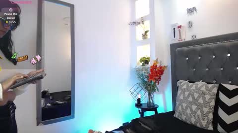 Snapshot of melissa_rhodes chatting on December 16, 2025, 9:53 pm Melissa online show from December 16, 2025, 9:53 pm