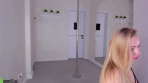 Melissa online show from October 14, 2025, 3:40 am