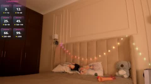 Lisaa online show from November 3, 2025, 5:20 am