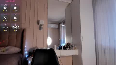 Lisaa online show from November 27, 2025, 5:42 am