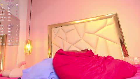 melissabloomm online show from February 25, 2025, 5:04 pm