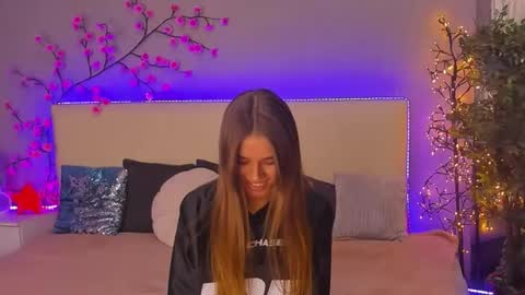 MelissaCrayzy online show from December 5, 2025, 6:33 am