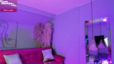 Snapshot of melissakarterrs chatting on February 18, 2026, 12:01 pm M E L I S S A online show from February 18, 2026, 12:01 pm