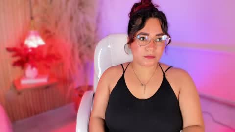 Snapshot of melissakarterrs chatting on April 15, 2026, 12:01 pm M E L I S S A online show from April 15, 2026, 12:01 pm