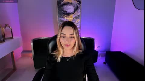 Snapshot of melissamoore_ chatting on March 20, 2026, 3:11 am Call me Meli online show from March 20, 2026, 3:11 am