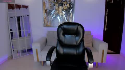 Snapshot of melissamoore_ chatting on April 15, 2026, 10:22 am Call me Meli online show from April 15, 2026, 10:22 am